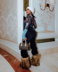 BOOTS W THE FUR