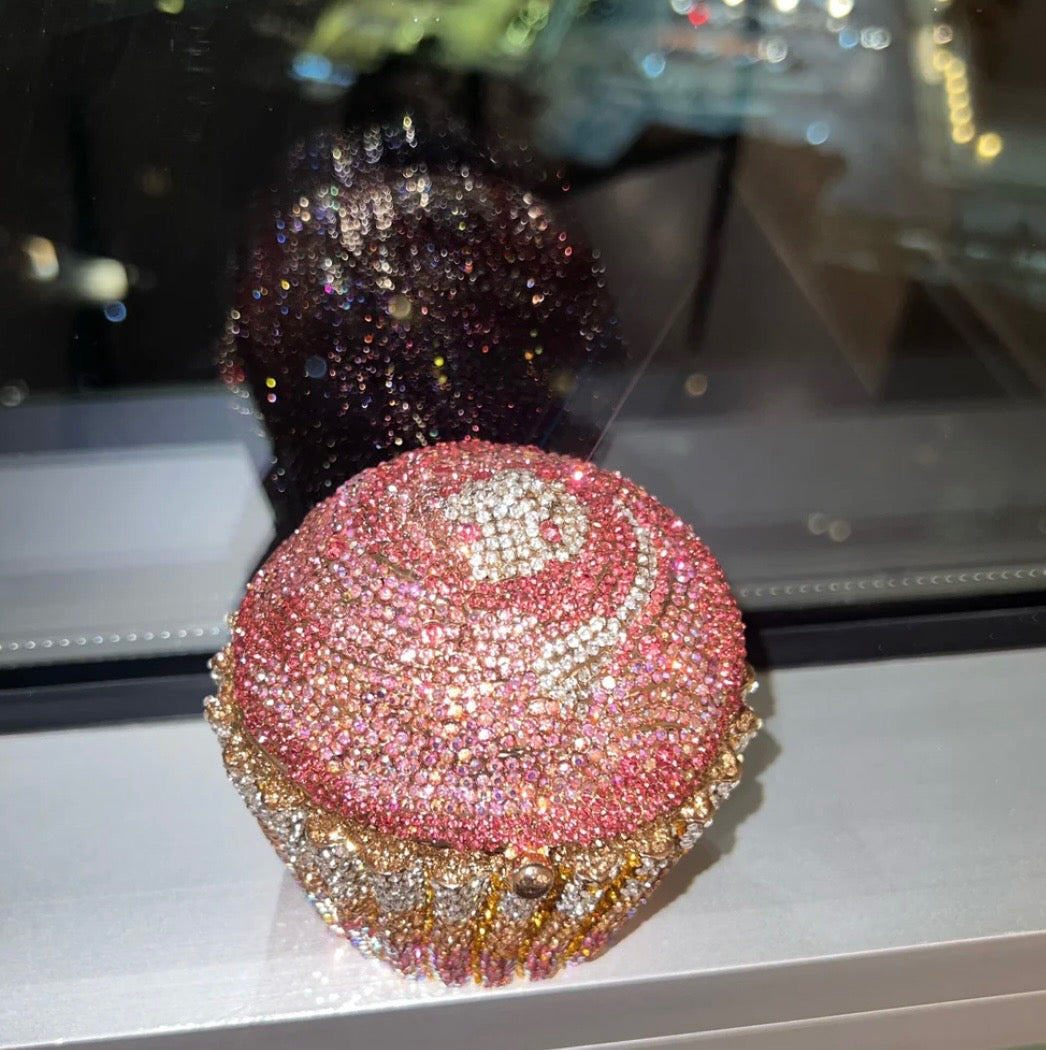 Cupcake Clutch